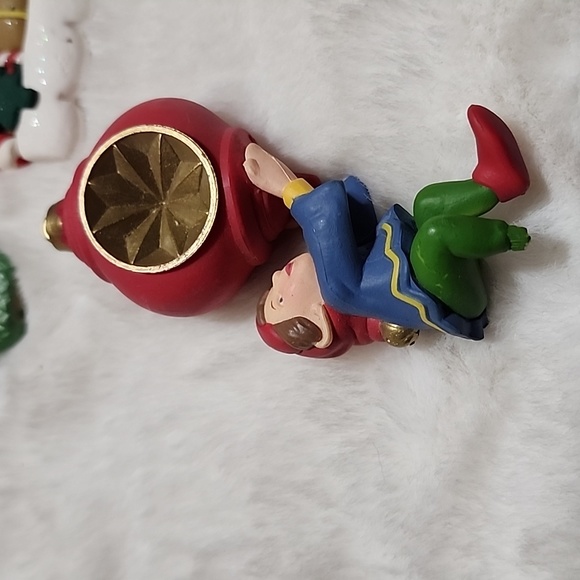 Christmas ORNAMENTS  ASSORTMENT FOR TREE - Picture 5 of 16